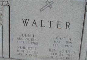 Robert E Walter