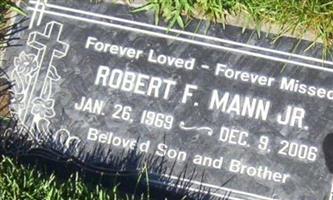Robert F Mann, Jr