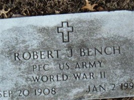 Robert J Bench