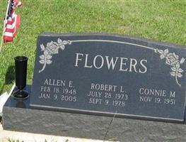 Robert L Flowers