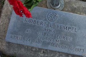 Robert L Tempel