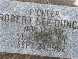 Robert "Lee" Duncan