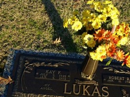 Robert R Lukas Robert R Lukas
