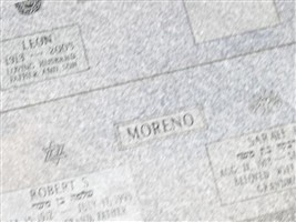 Robert S Moreno