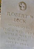 Robert W Dick