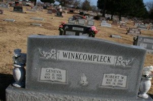 Robert W Winkcompleck