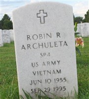 Robin R Archuleta