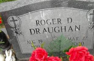 Roger D Draughan