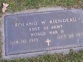 Roland W Riendeau