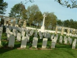 Ryes War Cemetery, Bazenville