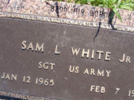 Sam L White, Jr