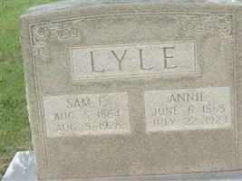 Samuel F Lyle