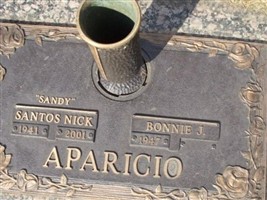 Santos Nick ""Sandy"" Aparicio