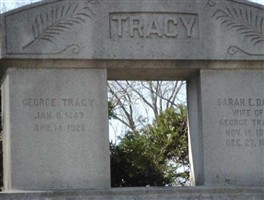 Sarah E Dady Tracy