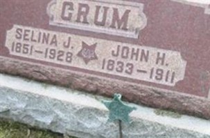 Selina J Crum