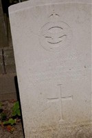Sergeant (W.Op./Air Gnr.) Thomas Lee