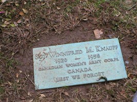Sgt Winnifred M Knauff