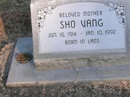 Sho Vang (2384084.jpg) Sho Vang (2384084.jpg)