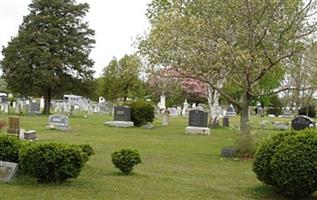 Sound Avenue Cemetery