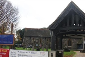 St James Churchyard