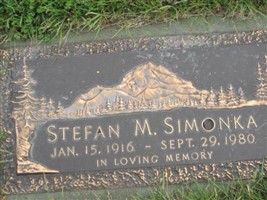 Stefan M. Simonka