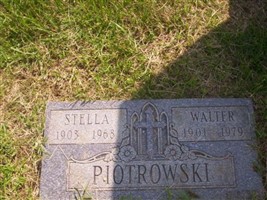 Stella Piotrowski Stella Piotrowski