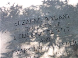 Suzanne Veeder Wygant