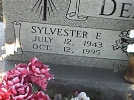 Sylvester E DeLaCruz Sylvester E DeLaCruz