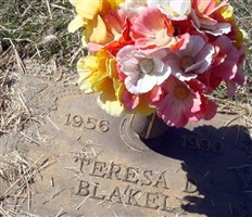 Teresa D Blakely