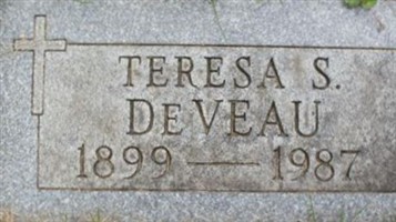 Teresa S DeVeau