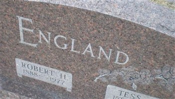 Tess M England (1918081.jpg) Tess M England (1918081.jpg)