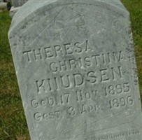 Theresa Christinaa Knudsen Theresa Christinaa Knudsen