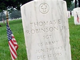 Thomas E Robinson, Jr