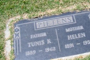 Tunis K Pietens Tunis K Pietens
