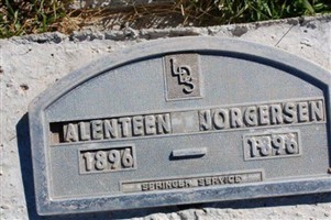 Valenteen Jorgensen Valenteen Jorgensen