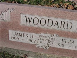 Vera Russell Woodard Lyons
