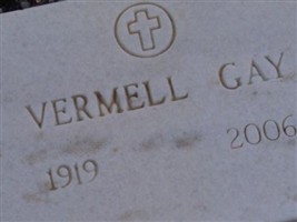 Vermell Kent GAY (1891635.jpg) Vermell Kent GAY (1891635.jpg)