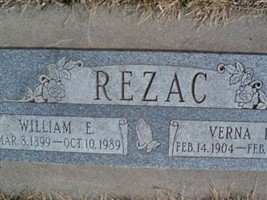 Verna L Rezac