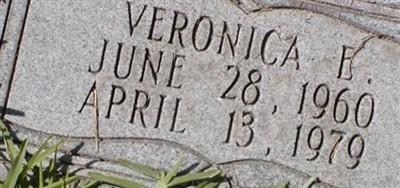 Veronica E Hicks
