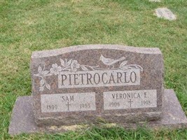 Veronica E Pietrocarlo Veronica E Pietrocarlo