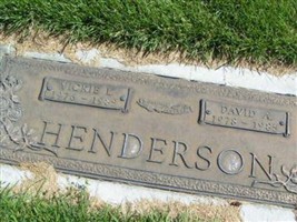Vicki L Henderson