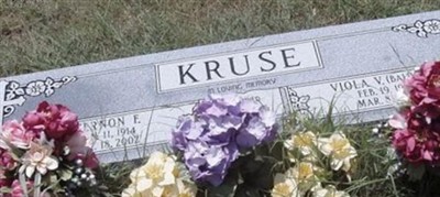 Viola V. (Balusek) Kruse