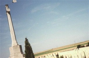 Wellington Cemetery, Rieux-en-Cambr?sis
