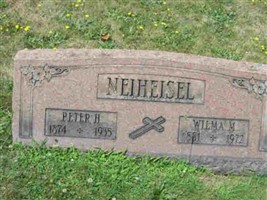 Willamina M "Wilma" Lau Neiheisel