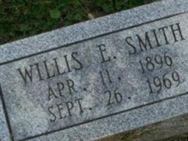 Willis E Smith