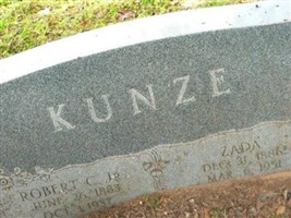 Zada Kunze Zada Kunze