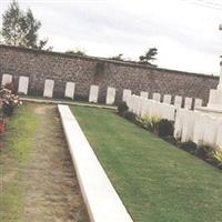 Annois Communal Cemetery on Sysoon
