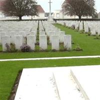 Chapelle British Cemetery, Holnon on Sysoon