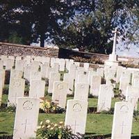 Contalmaison Chateau (CWGC) Cemetery on Sysoon