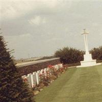 Luke Copse British Cemetery, Puisieux on Sysoon